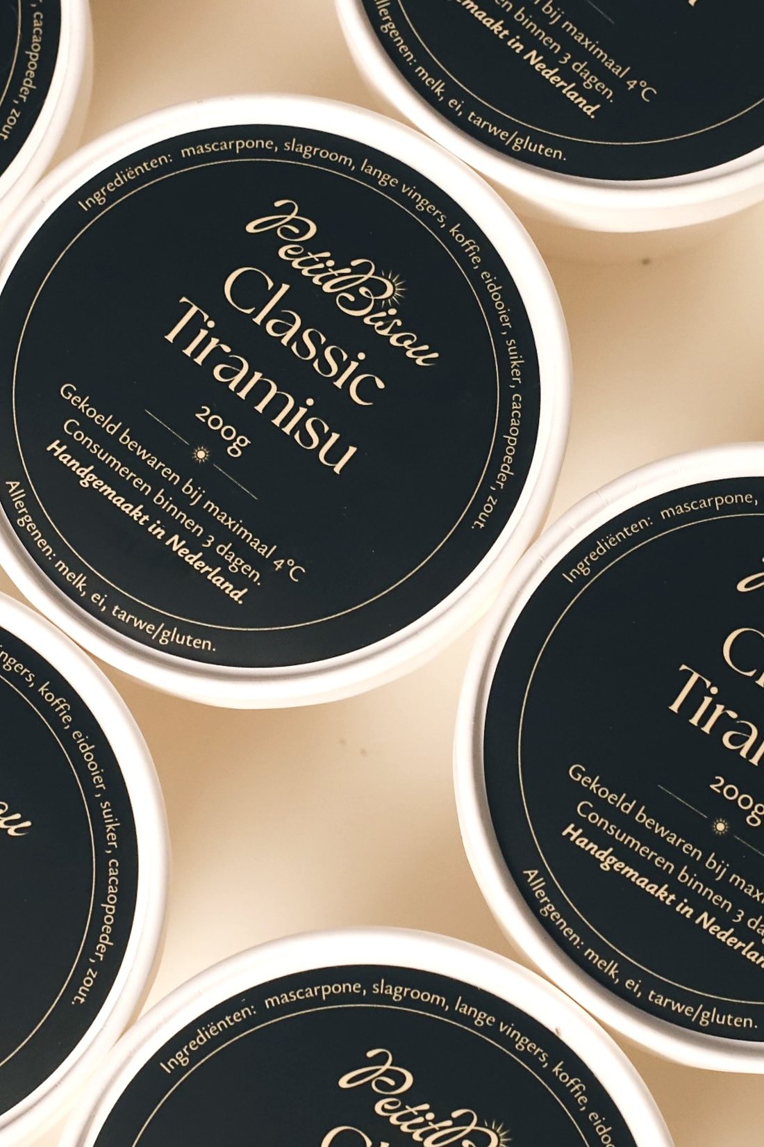 Bakjes Classic Tiramisu naast elkaar